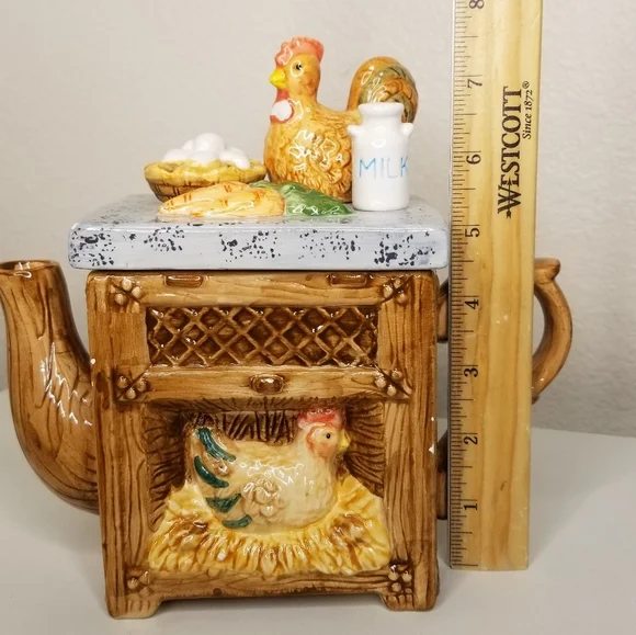 World Bazaars Hen House Mini Teapot Chicken Eggs Milk‎ Carrot Ceramic 3D - Picture 10 of 14